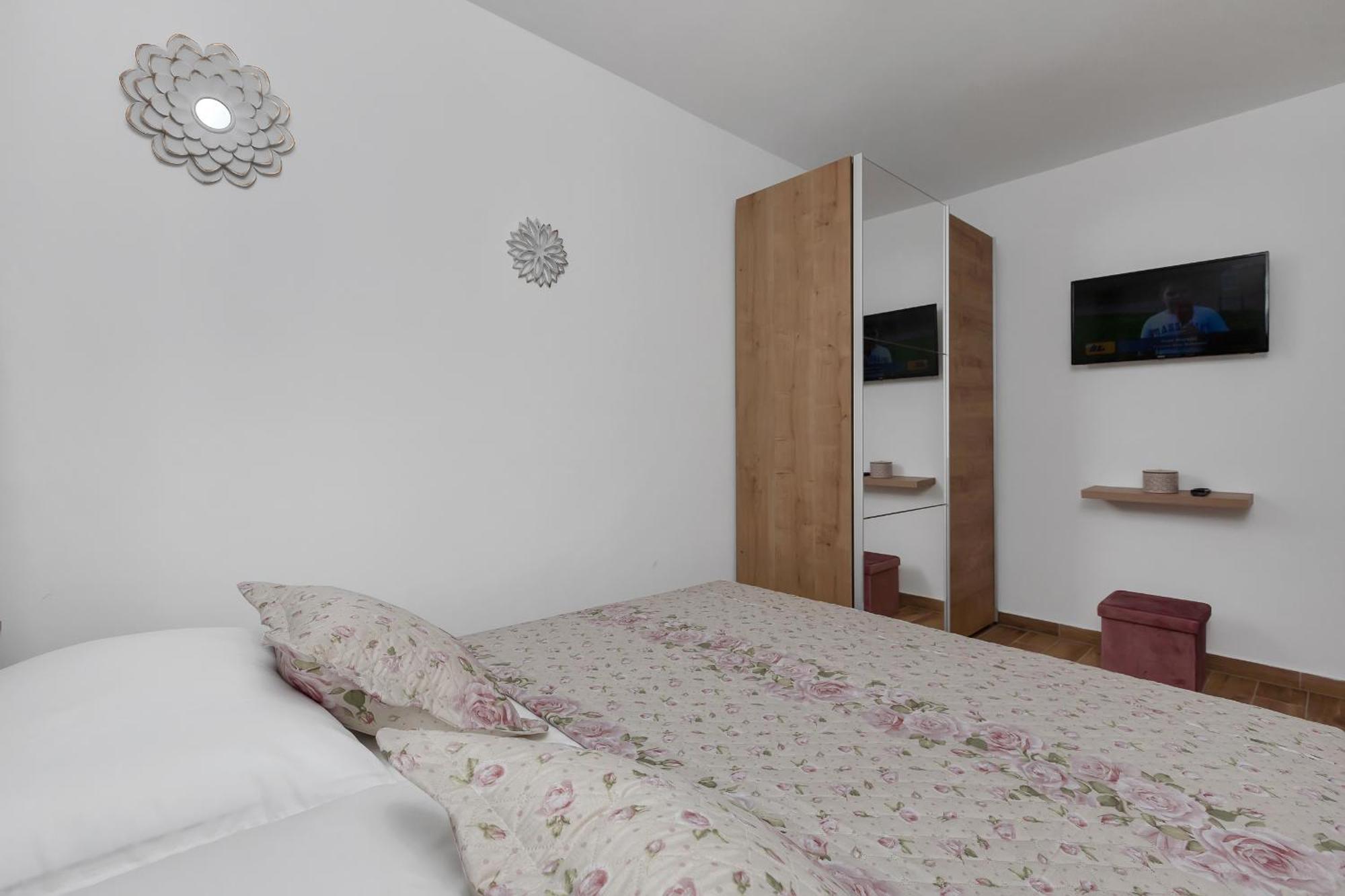 Holiday Home Danica Ozici Esterno foto
